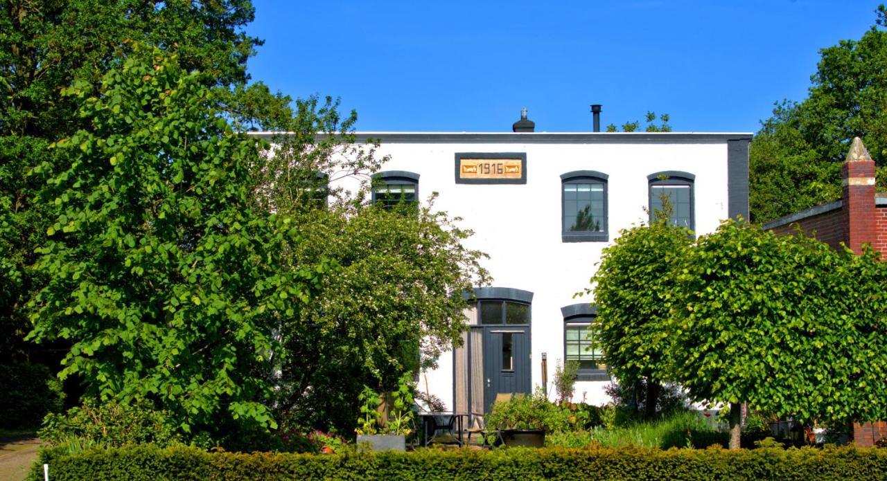 Sfeervolle Bovenwoning Uit 1916 Met 2 Slaapkamers Hooghalen Exteriör bild